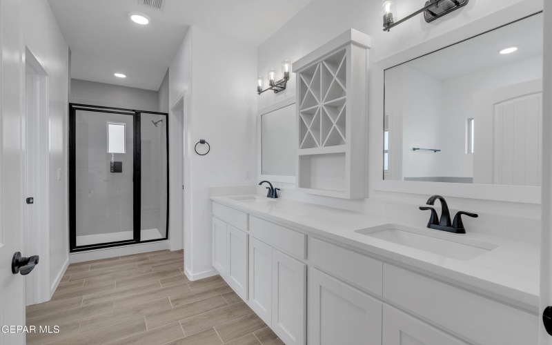 13869 Summer Wave Avenue, El Paso, TX 79928, 4 Bedrooms Bedrooms, ,2 BathroomsBathrooms,Residential,For Sale,13869 Summer Wave Avenue,924867