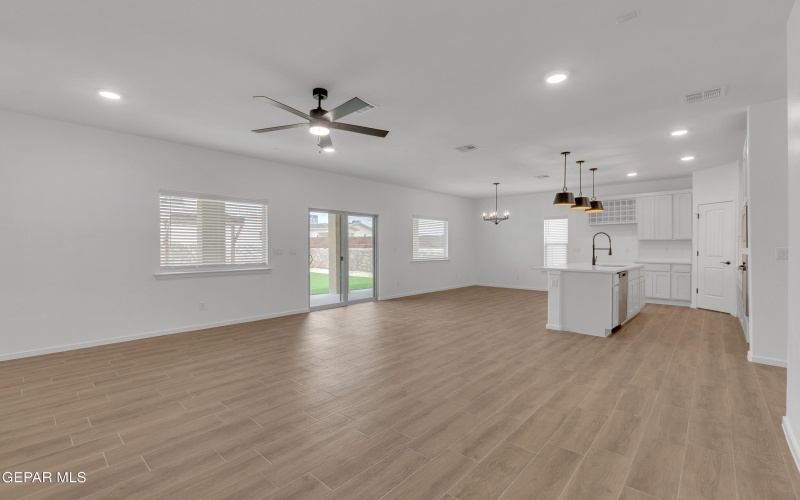 9909 Marisabel Place, El Paso, TX 79927, 5 Bedrooms Bedrooms, ,2 BathroomsBathrooms,Residential,For Sale,9909 Marisabel Place,924872