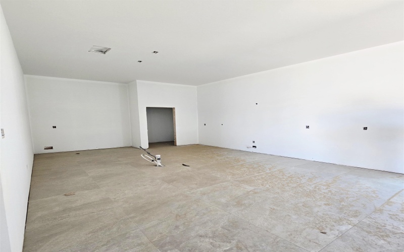 1110 Noyola Loop, Laredo, TX 78046, 5 Habitaciones Habitaciones , ,2 BañosBaños,Residential,En Venta,1110 Noyola Loop,20252623