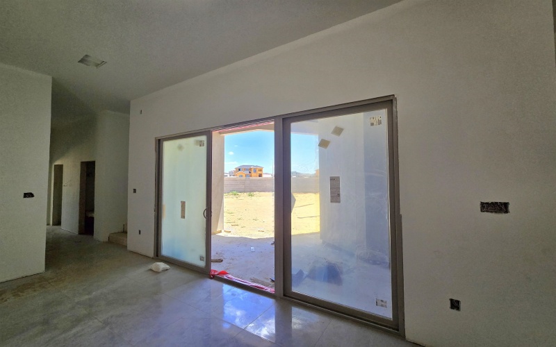 1110 Noyola Loop, Laredo, TX 78046, 5 Habitaciones Habitaciones , ,2 BañosBaños,Residential,En Venta,1110 Noyola Loop,20252623