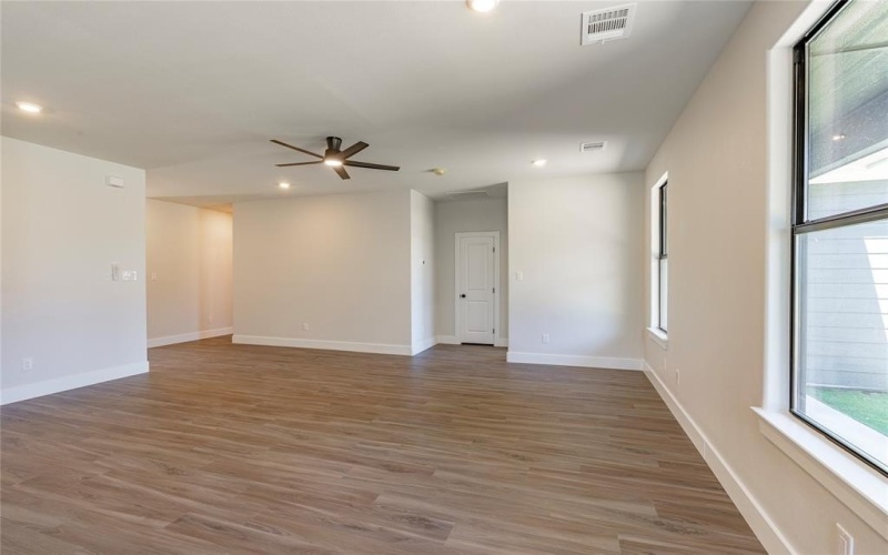 2213 Navasota Street, Granbury, TX 76048, 4 Bedrooms Bedrooms, ,2 BathroomsBathrooms,Residential,For Sale,2213 Navasota Street,20930558