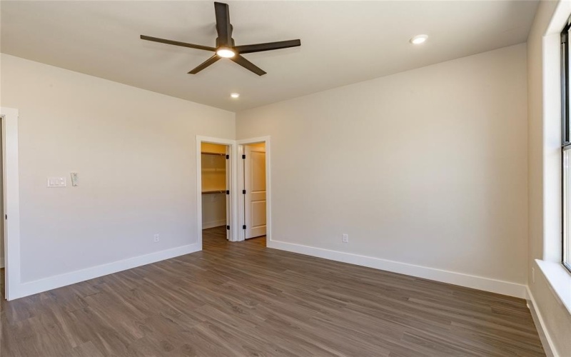 2213 Navasota Street, Granbury, TX 76048, 4 Bedrooms Bedrooms, ,2 BathroomsBathrooms,Residential,For Sale,2213 Navasota Street,20930558