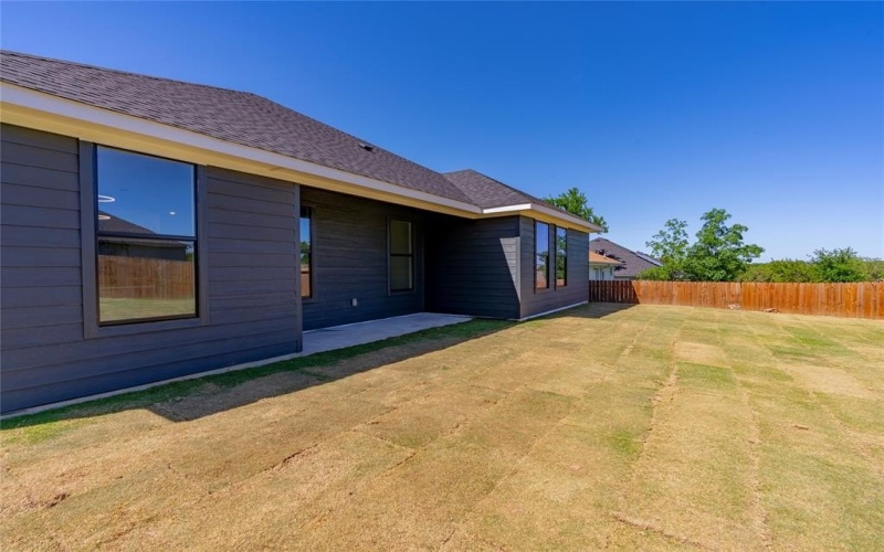 2213 Navasota Street, Granbury, TX 76048, 4 Bedrooms Bedrooms, ,2 BathroomsBathrooms,Residential,For Sale,2213 Navasota Street,20930558
