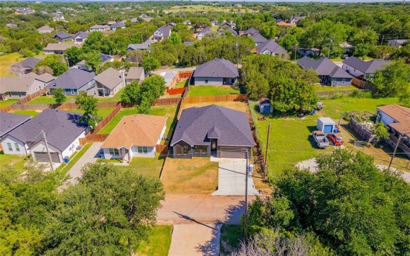 2213 Navasota Street, Granbury, TX 76048, 4 Bedrooms Bedrooms, ,2 BathroomsBathrooms,Residential,For Sale,2213 Navasota Street,20930558