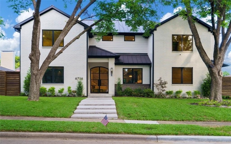 6716 Dalhart Lane, Dallas, TX 75214, 5 Bedrooms Bedrooms, ,5 BathroomsBathrooms,Residential,For Sale,6716 Dalhart Lane,20961537