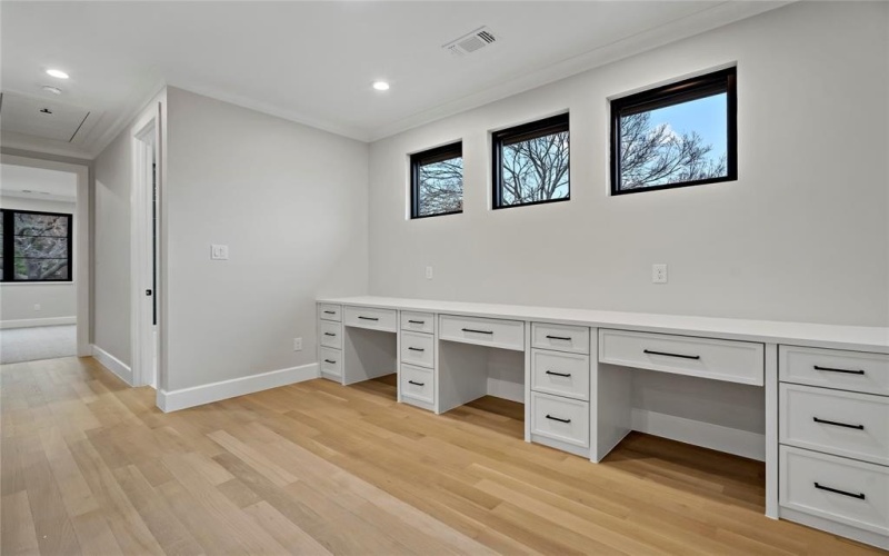 6716 Dalhart Lane, Dallas, TX 75214, 5 Bedrooms Bedrooms, ,5 BathroomsBathrooms,Residential,For Sale,6716 Dalhart Lane,20961537