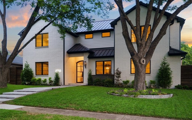 6716 Dalhart Lane, Dallas, TX 75214, 5 Bedrooms Bedrooms, ,5 BathroomsBathrooms,Residential,For Sale,6716 Dalhart Lane,20961537