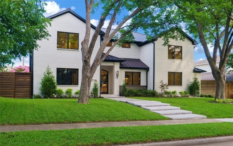 6716 Dalhart Lane, Dallas, TX 75214, 5 Bedrooms Bedrooms, ,5 BathroomsBathrooms,Residential,For Sale,6716 Dalhart Lane,20961537