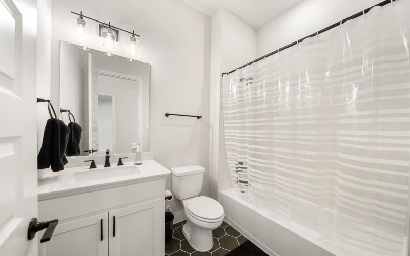 2300 Fairwater Mews, Rowlett, TX 75088, 3 Habitaciones Habitaciones , ,3 BañosBaños,Residential Lease,En Alquiler,2300 Fairwater Mews,20964153