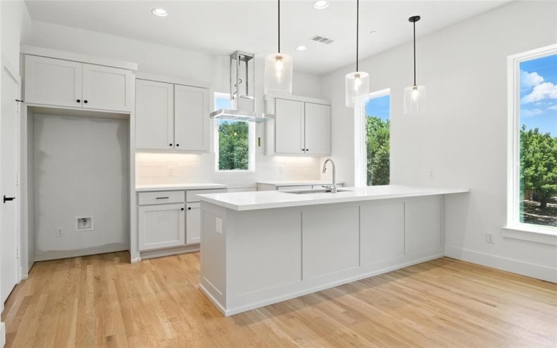 5833 Oram Street #1, Dallas, TX 75206, 2 Bedrooms Bedrooms, ,2 BathroomsBathrooms,Residential Lease,For Rent,5833 Oram Street,20972318