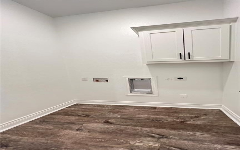 6110 Coles Lane, Greenville, TX 75402, 3 Bedrooms Bedrooms, ,2 BathroomsBathrooms,Residential Lease,For Rent,6110 Coles Lane,20972423