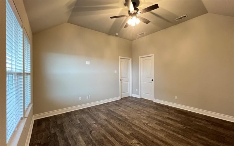 6110 Coles Lane, Greenville, TX 75402, 3 Bedrooms Bedrooms, ,2 BathroomsBathrooms,Residential Lease,For Rent,6110 Coles Lane,20972423