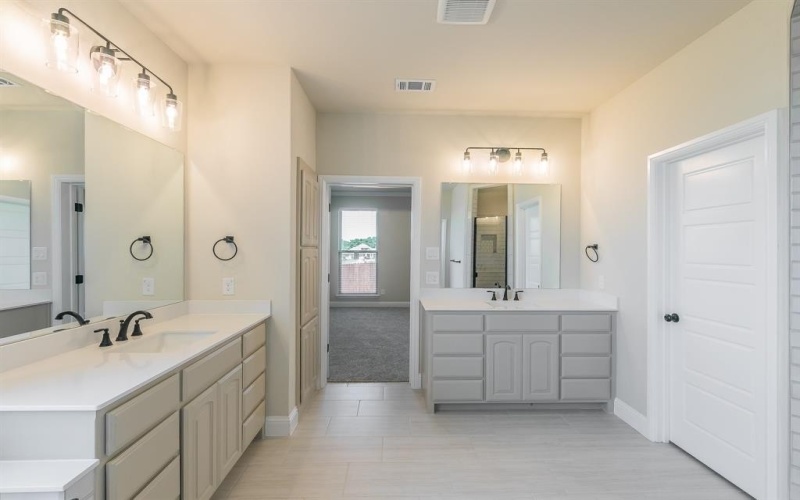 213 Navajo Trail, Alvarado, TX 76009, 3 Bedrooms Bedrooms, ,2 BathroomsBathrooms,Residential,For Sale,213 Navajo Trail,20973985