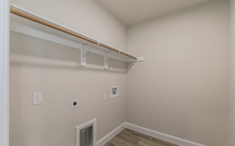 213 Navajo Trail, Alvarado, TX 76009, 3 Bedrooms Bedrooms, ,2 BathroomsBathrooms,Residential,For Sale,213 Navajo Trail,20973985