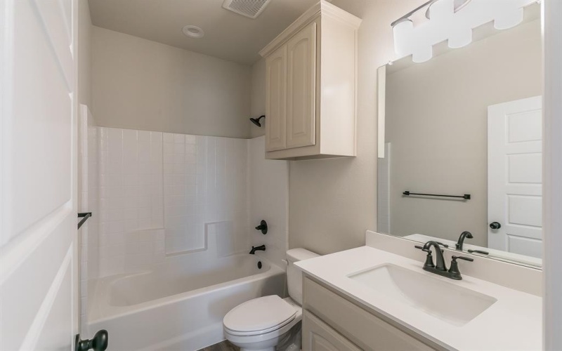 213 Navajo Trail, Alvarado, TX 76009, 3 Bedrooms Bedrooms, ,2 BathroomsBathrooms,Residential,For Sale,213 Navajo Trail,20973985