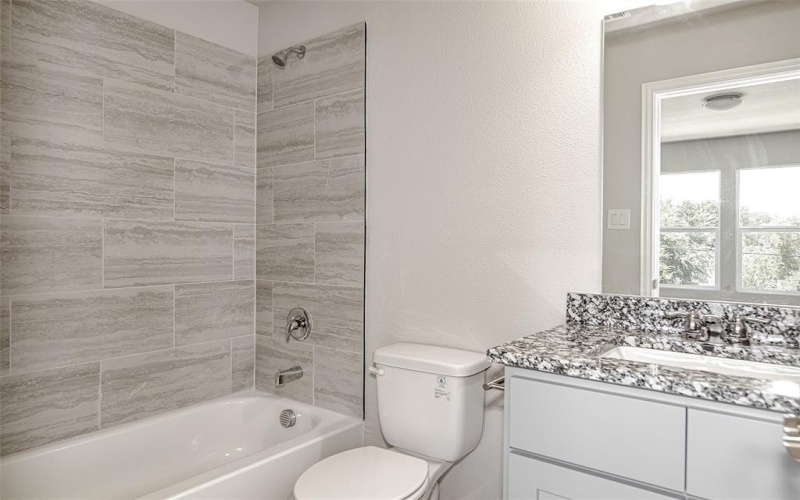 2013 Renner Avenue, Fort Worth, TX 76104, 4 Habitaciones Habitaciones , ,5 BañosBaños,Residential Multi Family,En Venta,2013 Renner Avenue,20973995