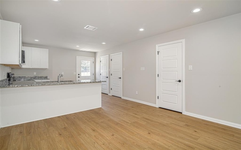2013 Renner Avenue, Fort Worth, TX 76104, 4 Habitaciones Habitaciones , ,5 BañosBaños,Residential Multi Family,En Venta,2013 Renner Avenue,20973995