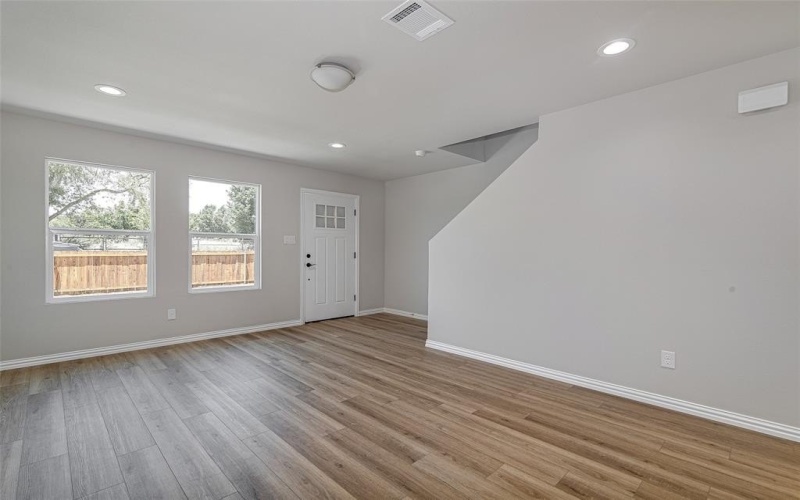 2013 Renner Avenue, Fort Worth, TX 76104, 4 Habitaciones Habitaciones , ,5 BañosBaños,Residential Multi Family,En Venta,2013 Renner Avenue,20973995