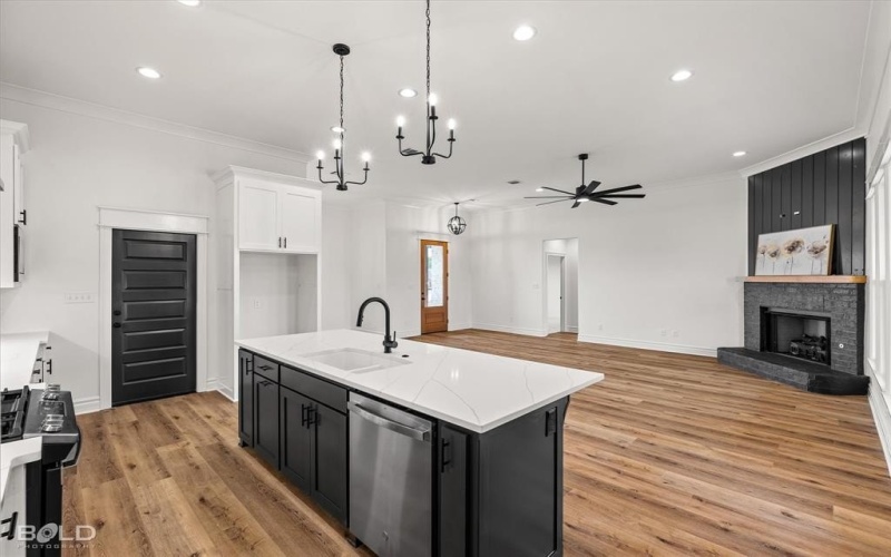 170 Laurel Valley, Stonewall, LA 71078, 4 Bedrooms Bedrooms, ,3 BathroomsBathrooms,Residential,For Sale,170 Laurel Valley,20973065