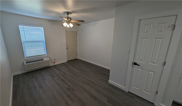 426 Carleta Street, Corpus Christi, TX 78418, 1 Dormitorio Habitaciones , ,1 BañoBaños,Residential Lease,En Alquiler,426 Carleta Street,448884