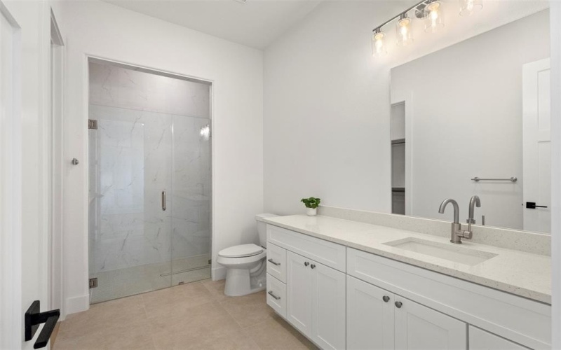 2327 Bussey Drive, Irving, TX 75062, 5 Bedrooms Bedrooms, ,5 BathroomsBathrooms,Residential,For Sale,2327 Bussey Drive,20973252