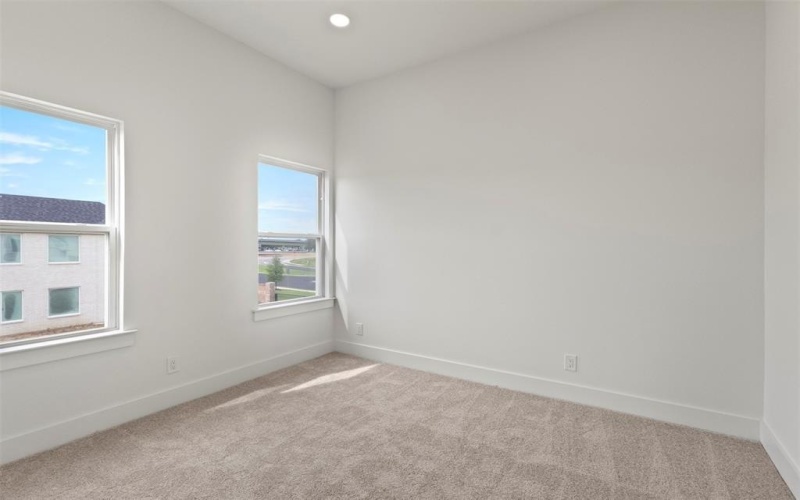 2327 Bussey Drive, Irving, TX 75062, 5 Bedrooms Bedrooms, ,5 BathroomsBathrooms,Residential,For Sale,2327 Bussey Drive,20973252