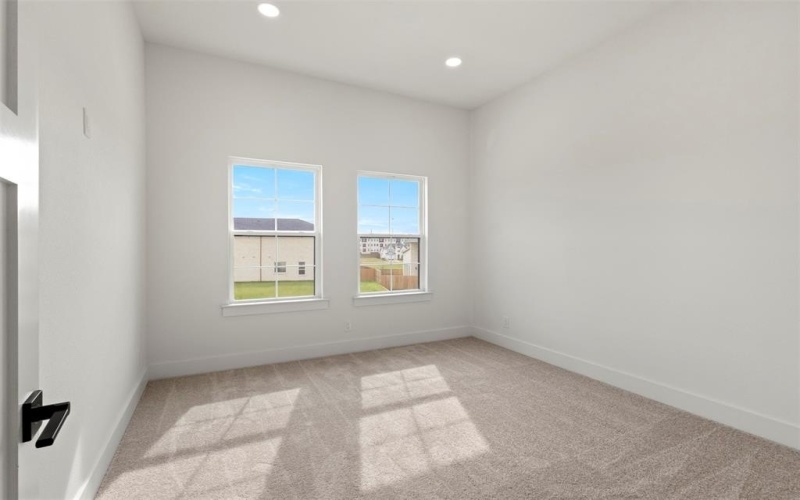 2327 Bussey Drive, Irving, TX 75062, 5 Bedrooms Bedrooms, ,5 BathroomsBathrooms,Residential,For Sale,2327 Bussey Drive,20973252