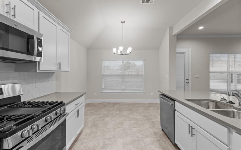 5608 Tall Pines Way, Shreveport, LA 71129, 4 Bedrooms Bedrooms, ,2 BathroomsBathrooms,Residential,For Sale,5608 Tall Pines Way,20973422