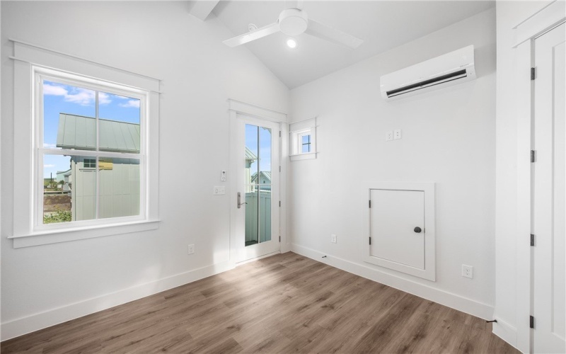 673 Center Square S unit: 13 #13, Port Aransas, TX 78373, 2 Habitaciones Habitaciones , ,2 BañosBaños,Residential,En Venta,673 Center Square S unit: 13,449174