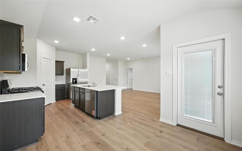 2404 Brazos Drive, Sherman, TX 75090, 3 Habitaciones Habitaciones , ,2 BañosBaños,Residential Lease,En Alquiler,2404 Brazos Drive,20973768