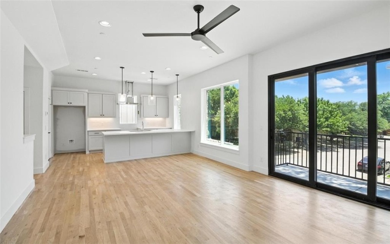 5833 Oram Street #5, Dallas, TX 75206, 2 Bedrooms Bedrooms, ,2 BathroomsBathrooms,Residential Lease,For Rent,5833 Oram Street,20974047