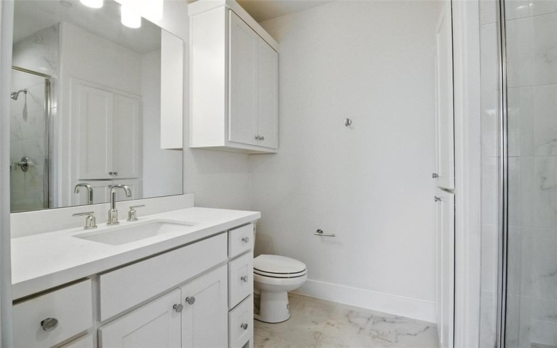 5833 Oram Street #5, Dallas, TX 75206, 2 Bedrooms Bedrooms, ,2 BathroomsBathrooms,Residential Lease,For Rent,5833 Oram Street,20974047