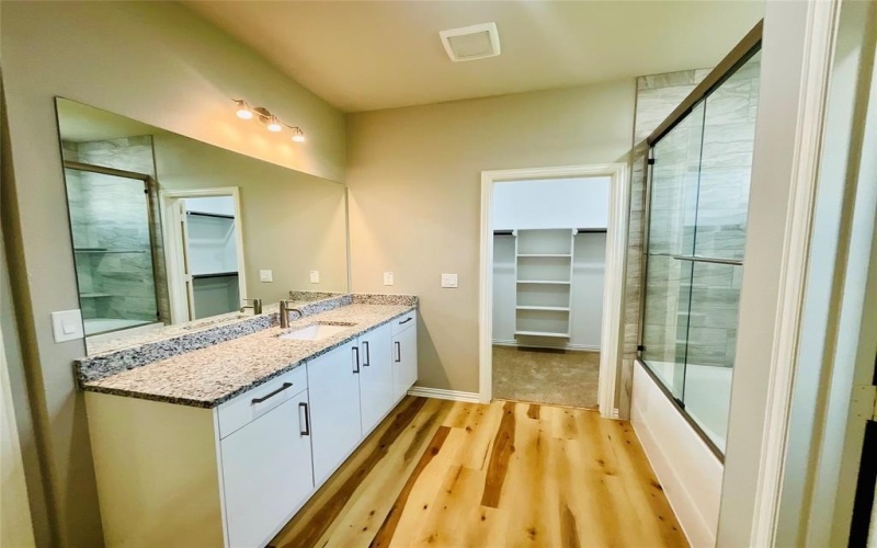 3915 Caddo Street, Greenville, TX 75401, 4 Bedrooms Bedrooms, ,3 BathroomsBathrooms,Residential,For Sale,3915 Caddo Street,20974299