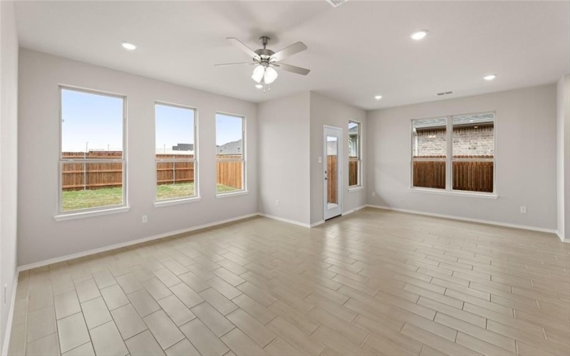 6929 Freight Train Ln, Fort Worth, TX 76123, 3 Bedrooms Bedrooms, ,2 BathroomsBathrooms,Residential,For Sale,6929 Freight Train Ln,20974431
