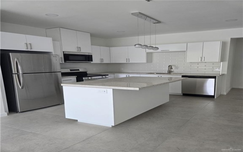 901 E Yuma Avenue #700, McAllen, TX 78503, 3 Bedrooms Bedrooms, ,2 BathroomsBathrooms,Residential,For Sale,901 E Yuma Avenue,473393