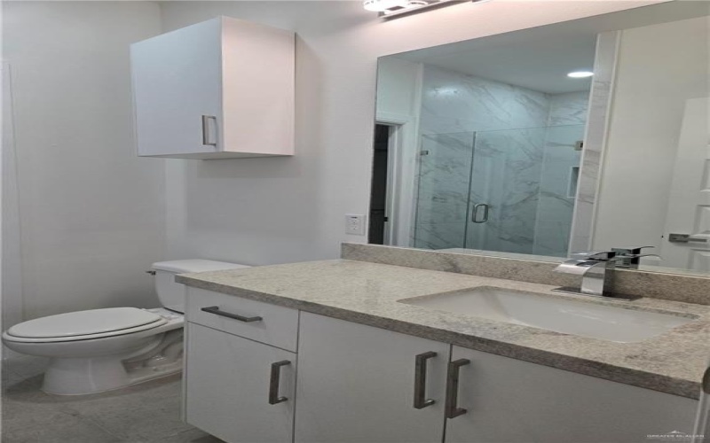 901 E Yuma Avenue #700, McAllen, TX 78503, 3 Bedrooms Bedrooms, ,2 BathroomsBathrooms,Residential,For Sale,901 E Yuma Avenue,473393