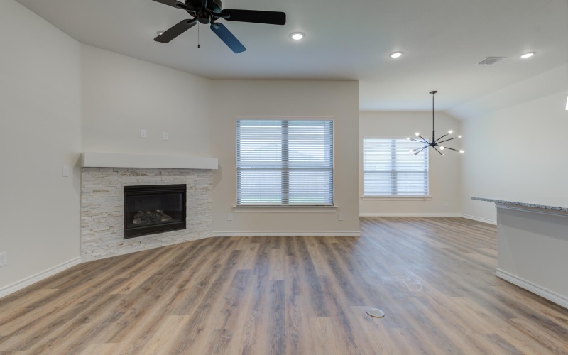 7018 25th Street, Lubbock, TX 79407, 3 Bedrooms Bedrooms, ,2 BathroomsBathrooms,Residential,For Sale,7018 25th Street,202556575