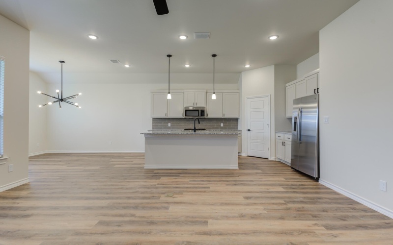 7018 25th Street, Lubbock, TX 79407, 3 Bedrooms Bedrooms, ,2 BathroomsBathrooms,Residential,For Sale,7018 25th Street,202556575