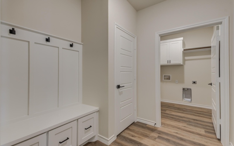 7018 25th Street, Lubbock, TX 79407, 3 Bedrooms Bedrooms, ,2 BathroomsBathrooms,Residential,For Sale,7018 25th Street,202556575