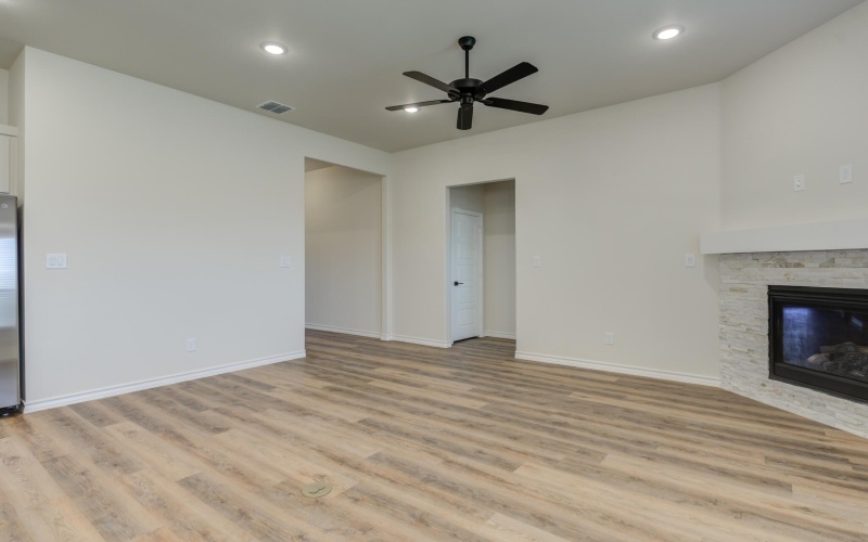 7018 25th Street, Lubbock, TX 79407, 3 Bedrooms Bedrooms, ,2 BathroomsBathrooms,Residential,For Sale,7018 25th Street,202556575
