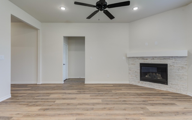 7018 25th Street, Lubbock, TX 79407, 3 Bedrooms Bedrooms, ,2 BathroomsBathrooms,Residential,For Sale,7018 25th Street,202556575