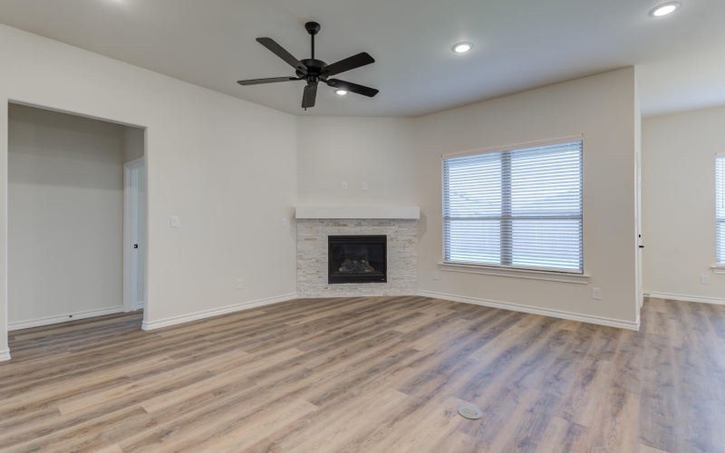 7018 25th Street, Lubbock, TX 79407, 3 Bedrooms Bedrooms, ,2 BathroomsBathrooms,Residential,For Sale,7018 25th Street,202556575