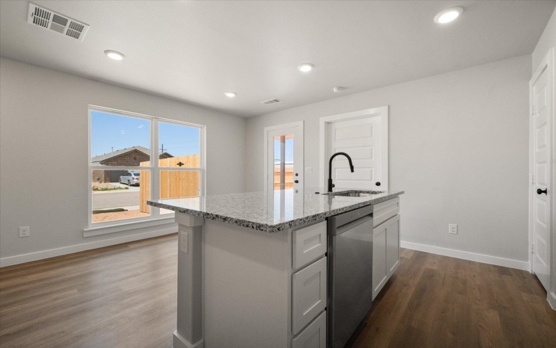 14401 Paris Avenue, Lubbock, TX 79423, 3 Bedrooms Bedrooms, ,2 BathroomsBathrooms,Residential,For Sale,14401 Paris Avenue,202556578