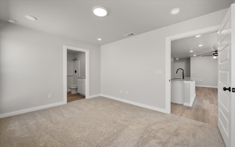 14401 Paris Avenue, Lubbock, TX 79423, 3 Bedrooms Bedrooms, ,2 BathroomsBathrooms,Residential,For Sale,14401 Paris Avenue,202556578