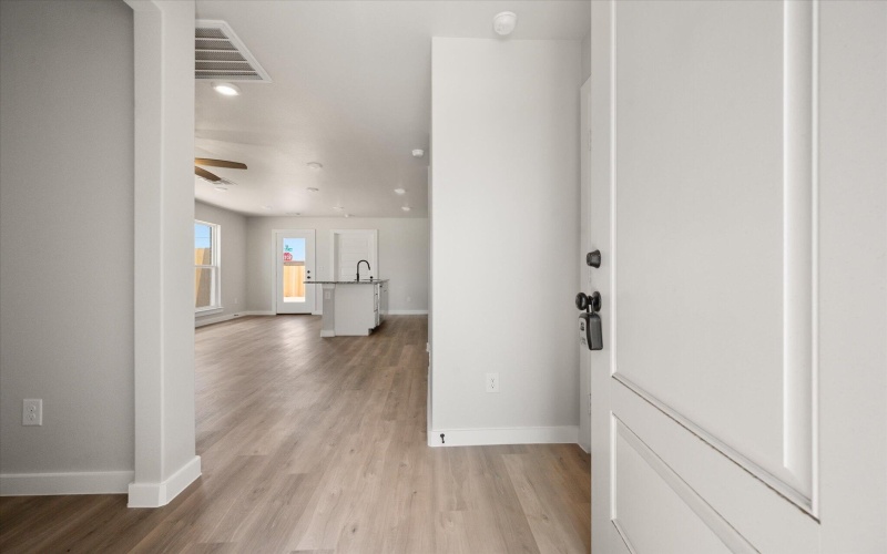 14401 Paris Avenue, Lubbock, TX 79423, 3 Bedrooms Bedrooms, ,2 BathroomsBathrooms,Residential,For Sale,14401 Paris Avenue,202556578
