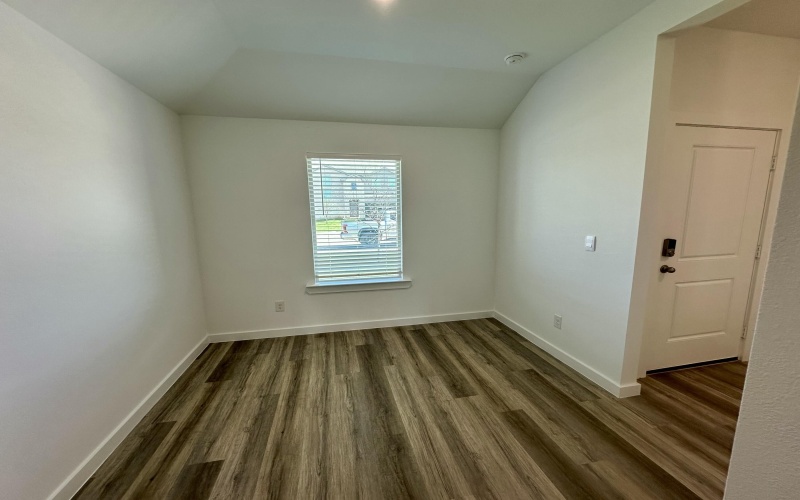 614 E 14th Street, Wolfforth, TX 79382, 3 Habitaciones Habitaciones , ,2 BañosBaños,Residential Lease,En Alquiler,614 E 14th Street,202556609