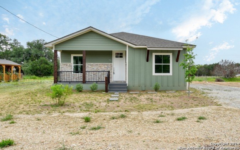 954 Ridge Trail, Spring Branch, TX 78070, 3 Bedrooms Bedrooms, ,2 BathroomsBathrooms,Residential,For Sale,954 Ridge Trail,1877103