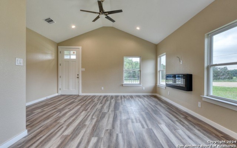 954 Ridge Trail, Spring Branch, TX 78070, 3 Bedrooms Bedrooms, ,2 BathroomsBathrooms,Residential,For Sale,954 Ridge Trail,1877103