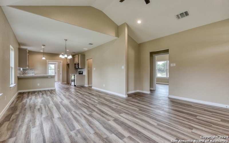 954 Ridge Trail, Spring Branch, TX 78070, 3 Bedrooms Bedrooms, ,2 BathroomsBathrooms,Residential,For Sale,954 Ridge Trail,1877103