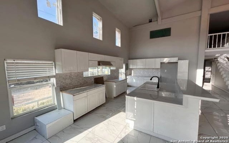 236 Hopi, Bandera, TX 78003, 5 Habitaciones Habitaciones , ,2 BañosBaños,Residential,En Venta,236 Hopi,1877208